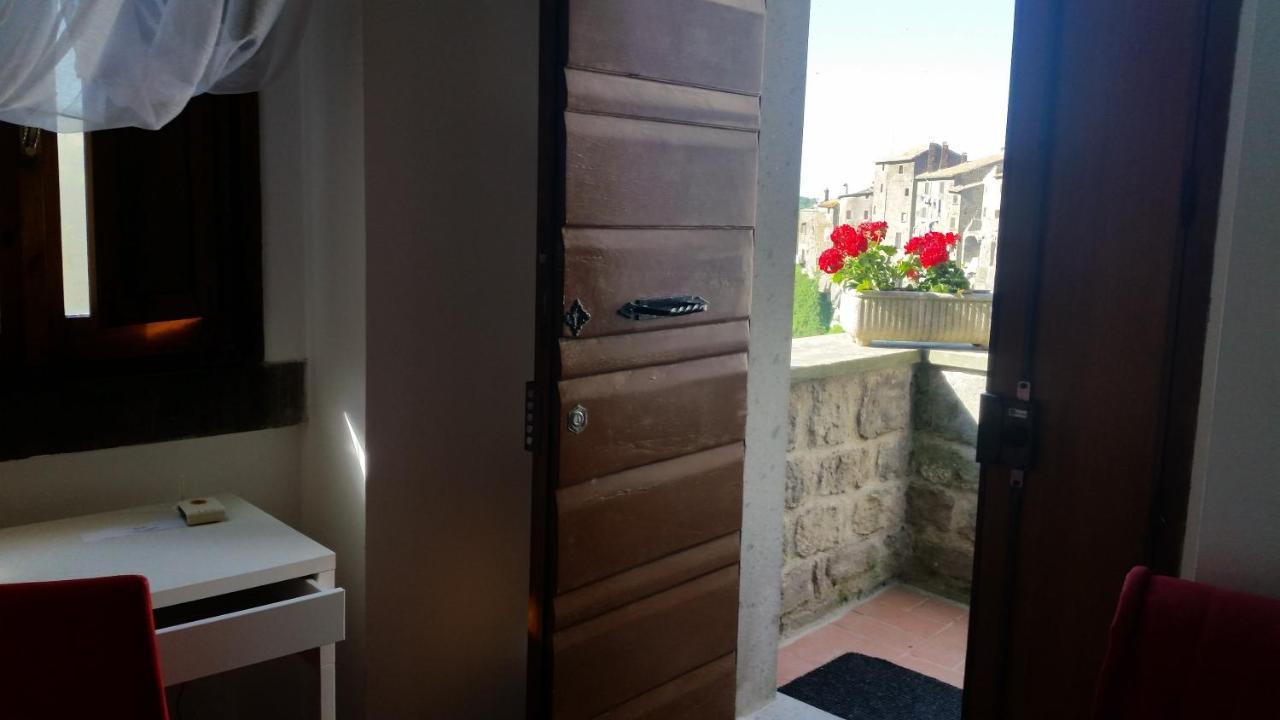 Sospesi Nel Borgo Vitorchiano Εξωτερικό φωτογραφία